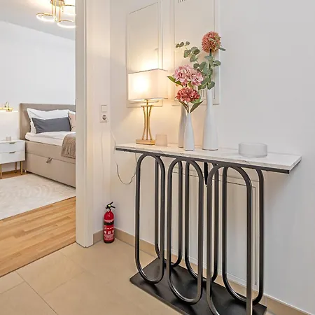 Ruhige 5 Sterne Nähe Altstadt Apartment *