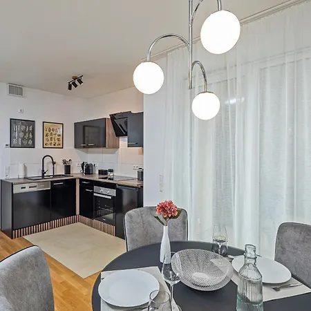 Ruhige 5 Sterne Nähe Altstadt *