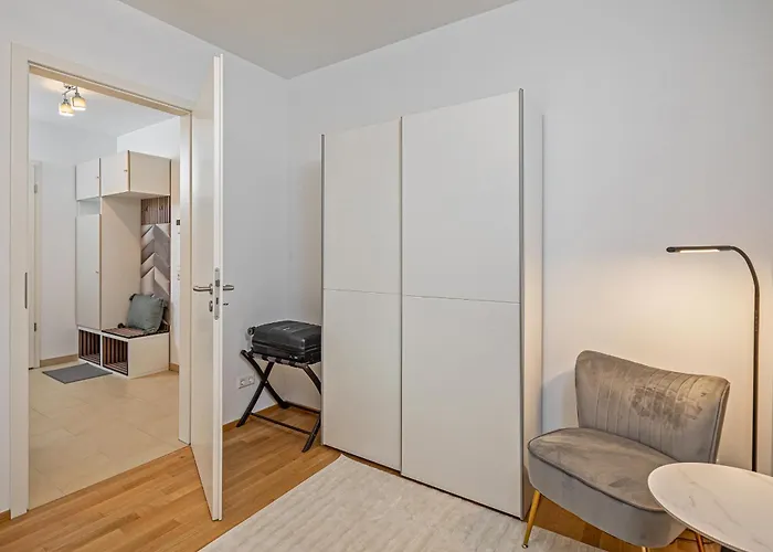 Ruhige 5 Sterne Naehe Altstadt Apartament *